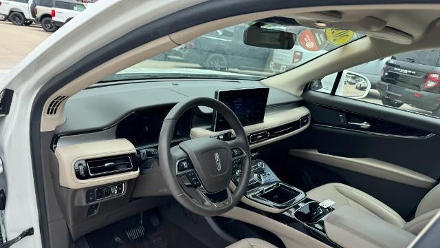 2022 Lincoln Nautilus Standard