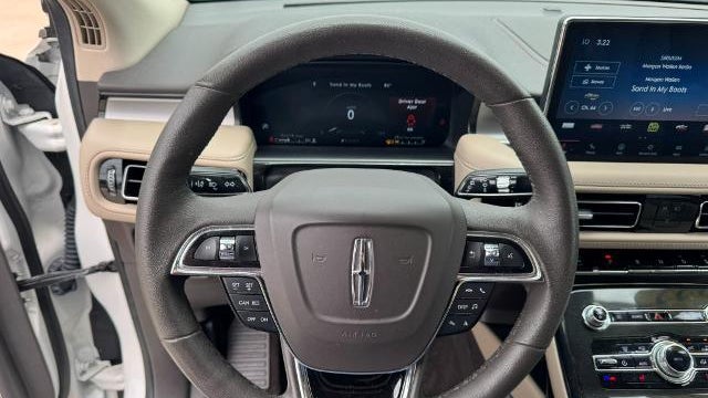 2022 Lincoln Nautilus Standard
