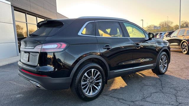 2023 Lincoln Nautilus Standard