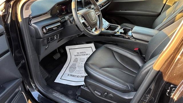 2023 Lincoln Nautilus Standard