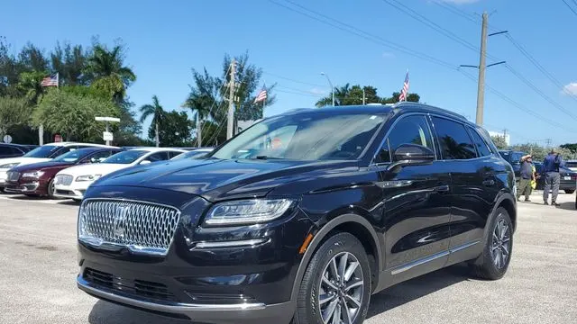 2022 Lincoln Nautilus Standard