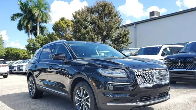 2022 Lincoln Nautilus Standard