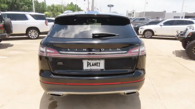 2022 Lincoln Nautilus Standard