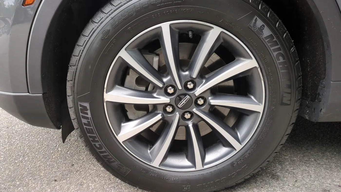 2022 Lincoln Nautilus Standard