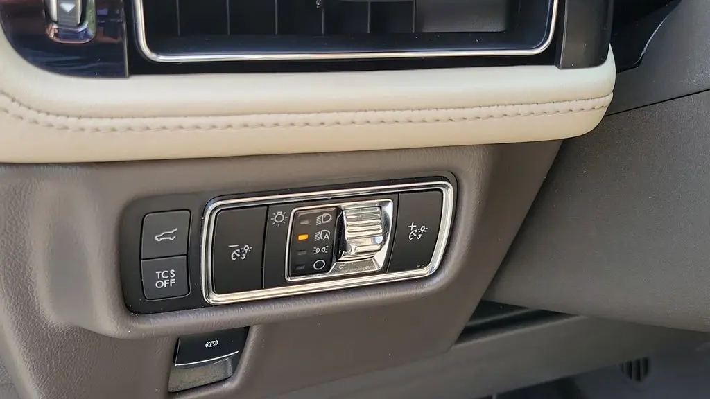 2023 Lincoln Nautilus Standard