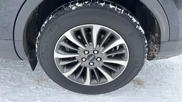 2023 Lincoln Nautilus Standard