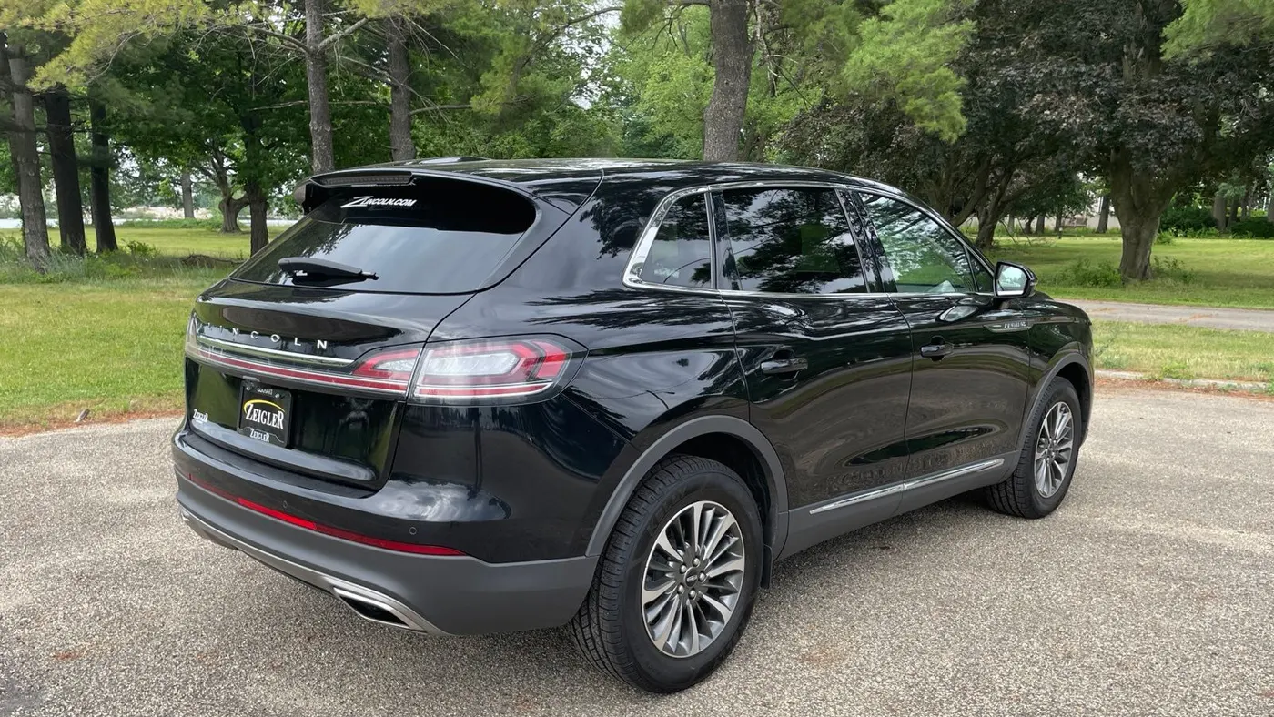 2023 Lincoln Nautilus Standard
