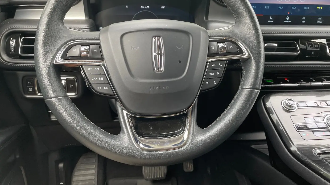 2023 Lincoln Nautilus Standard