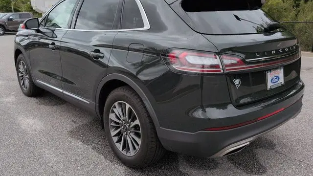 2023 Lincoln Nautilus Standard