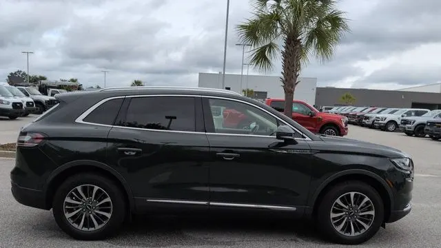 2023 Lincoln Nautilus Standard