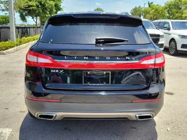 2018 Lincoln MKX - $15,590