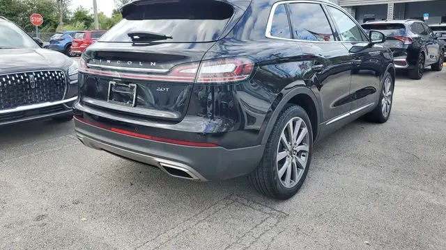 2019 Lincoln Nautilus Select