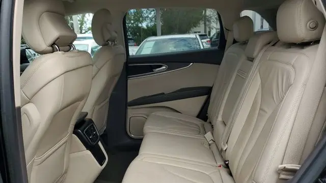 2019 Lincoln Nautilus Select