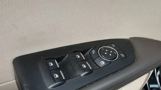2019 Lincoln Nautilus Select