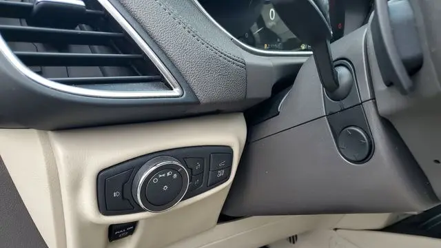 2019 Lincoln Nautilus Select