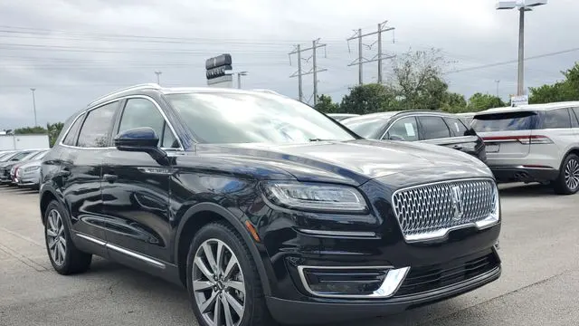 2019 Lincoln Nautilus Select