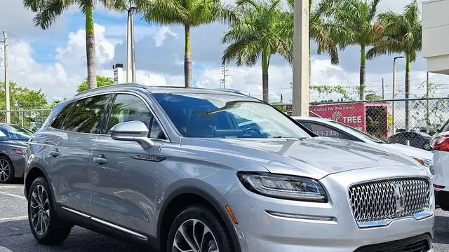 2022 Lincoln Nautilus Reserve