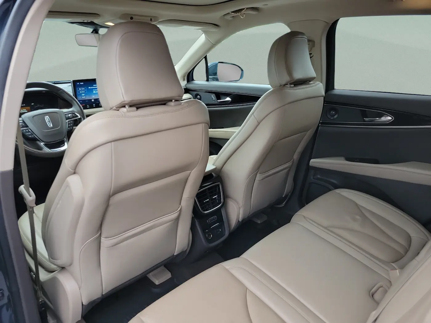 2022 Lincoln Nautilus - $21,947