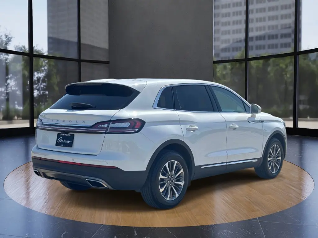 2023 Lincoln Nautilus - $37,995