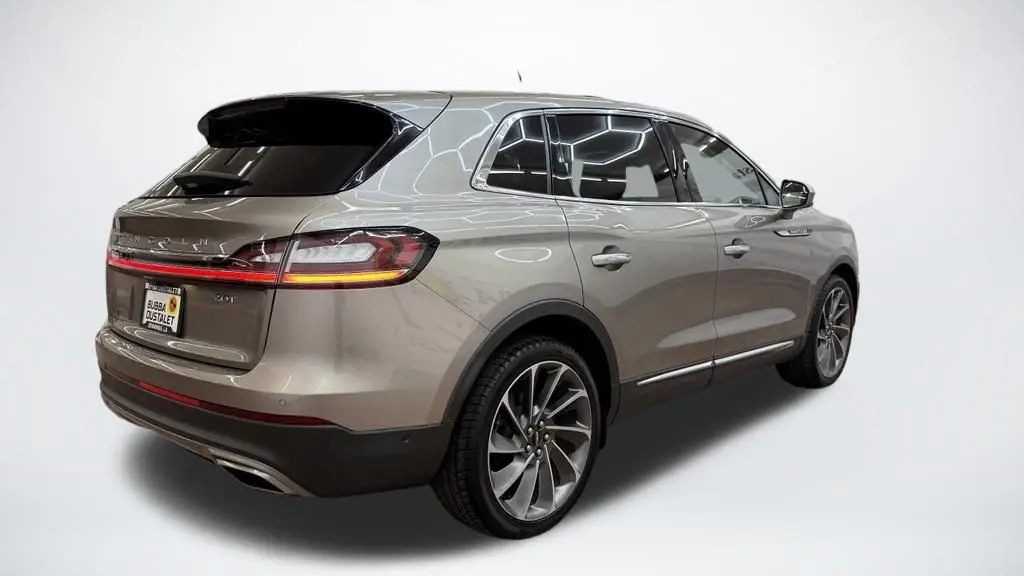 2020 Lincoln Nautilus Reserve