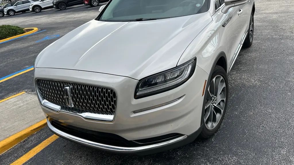 Preowned 2023 Lincoln Nautilus Reserve for Sale