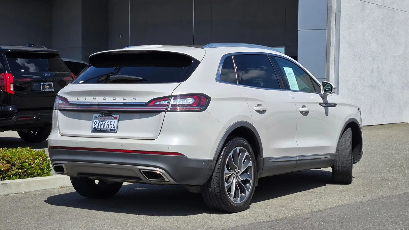2021 Lincoln Nautilus Reserve