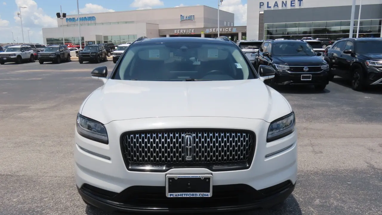 2021 Lincoln Nautilus Reserve