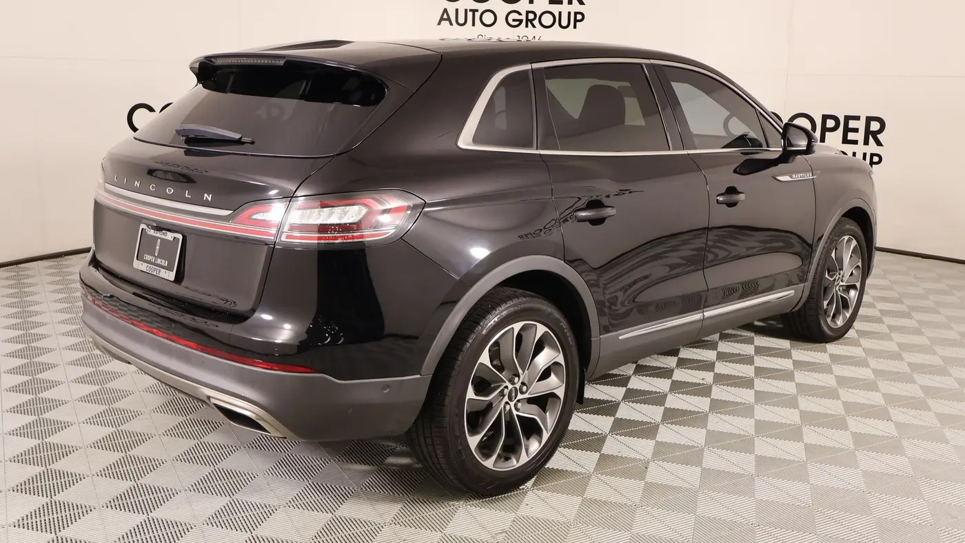 2022 Lincoln Nautilus Reserve