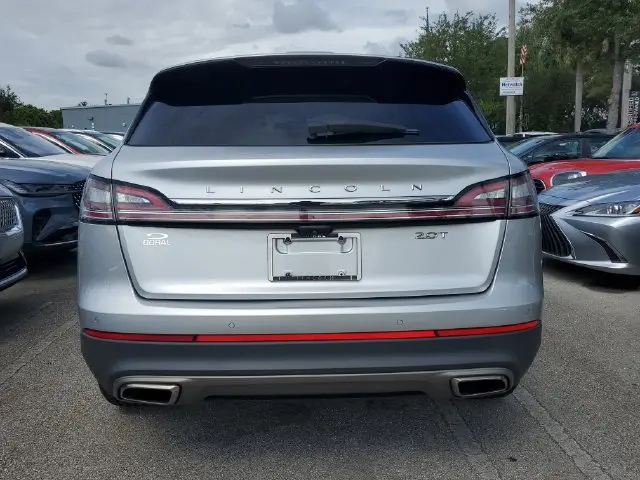 2019 Lincoln Nautilus - $18,590