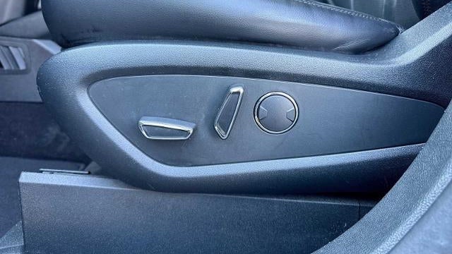 2019 Lincoln Nautilus Select
