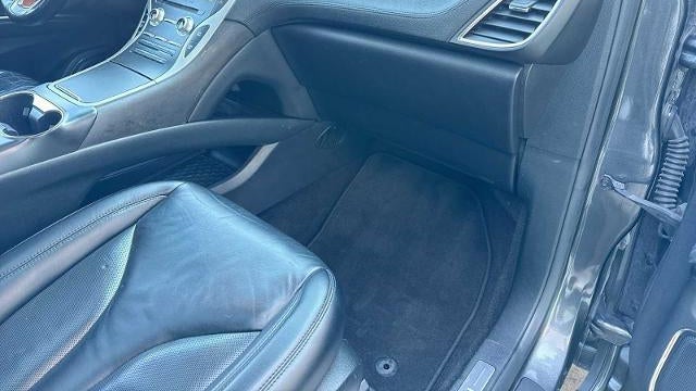 2019 Lincoln Nautilus Select