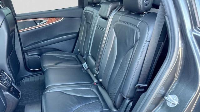 2019 Lincoln Nautilus Select