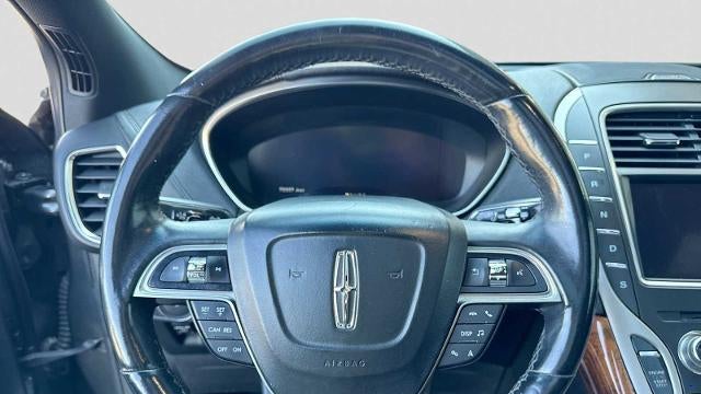 2019 Lincoln Nautilus Select