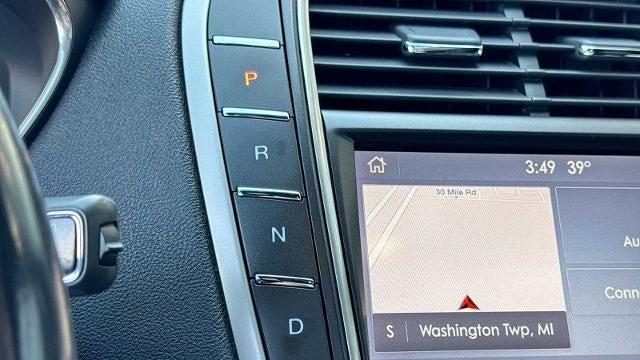 2019 Lincoln Nautilus Select