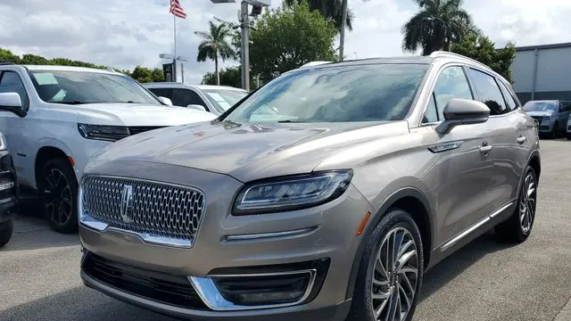 2020 Lincoln Nautilus Reserve