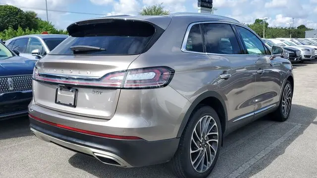 2020 Lincoln Nautilus Reserve