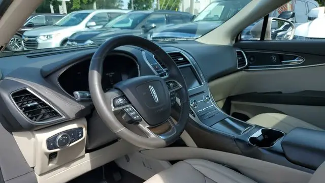 2020 Lincoln Nautilus Reserve