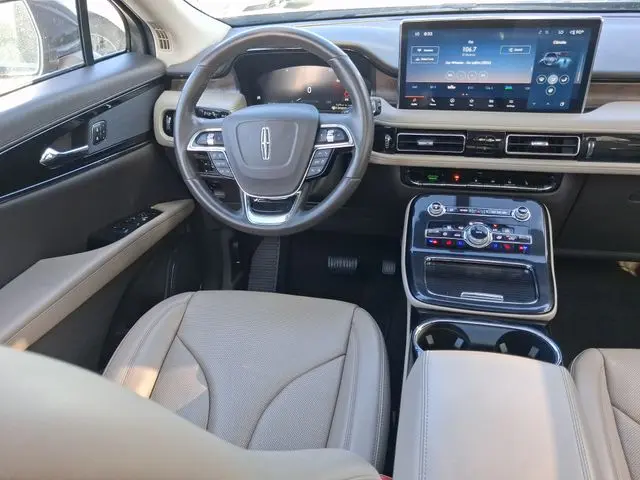 2023 Lincoln Nautilus - $33,490
