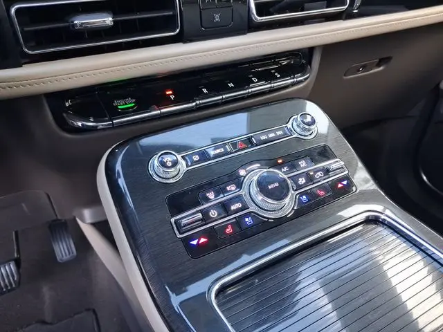 2023 Lincoln Nautilus - $33,490