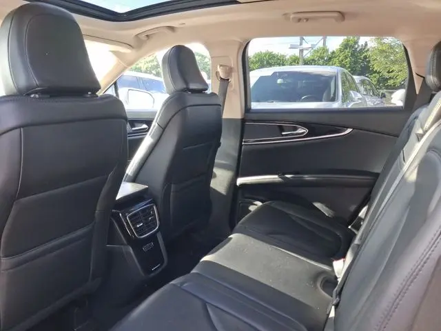 2023 Lincoln Nautilus - $32,990