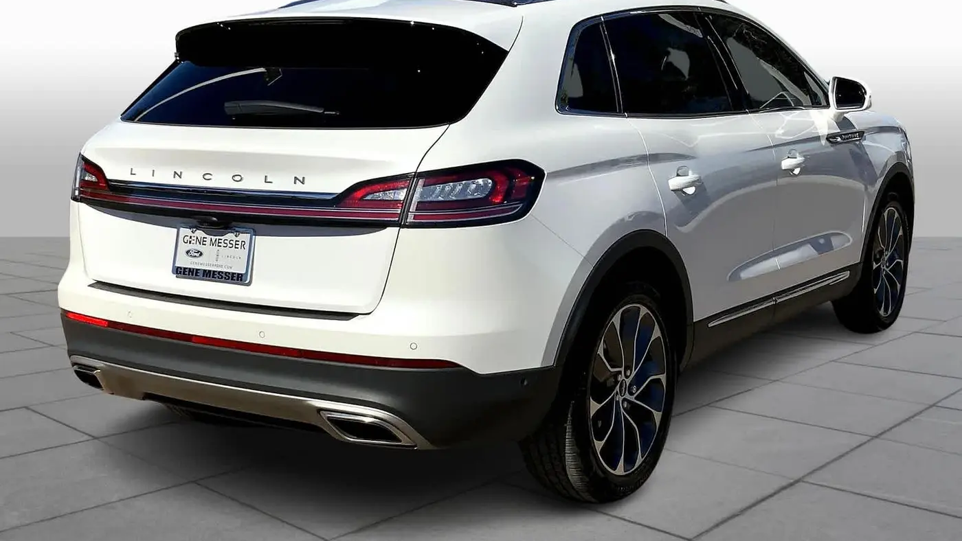 2022 Lincoln Nautilus Reserve