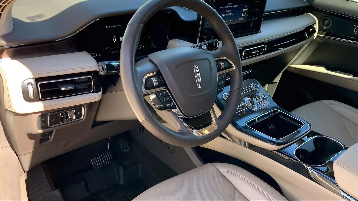 2022 Lincoln Nautilus Reserve