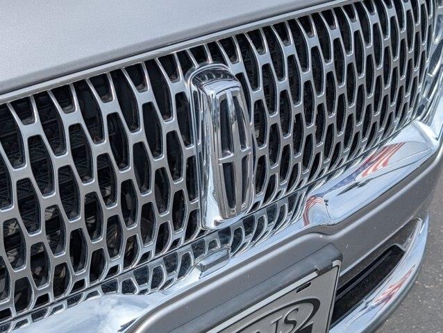 2022 Lincoln Nautilus - $28,395
