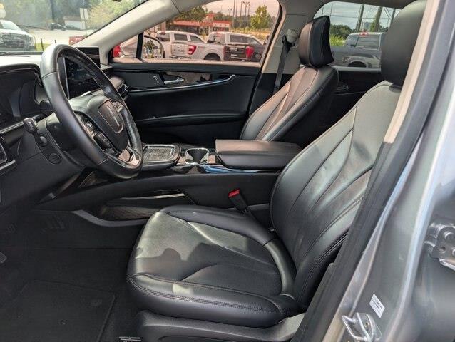2022 Lincoln Nautilus - $28,395