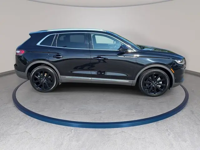 2023 Lincoln Nautilus - $35,580