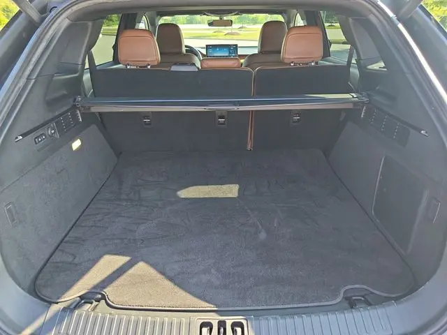 2023 Lincoln Nautilus - $35,580
