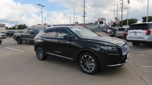 2022 Lincoln Nautilus Reserve