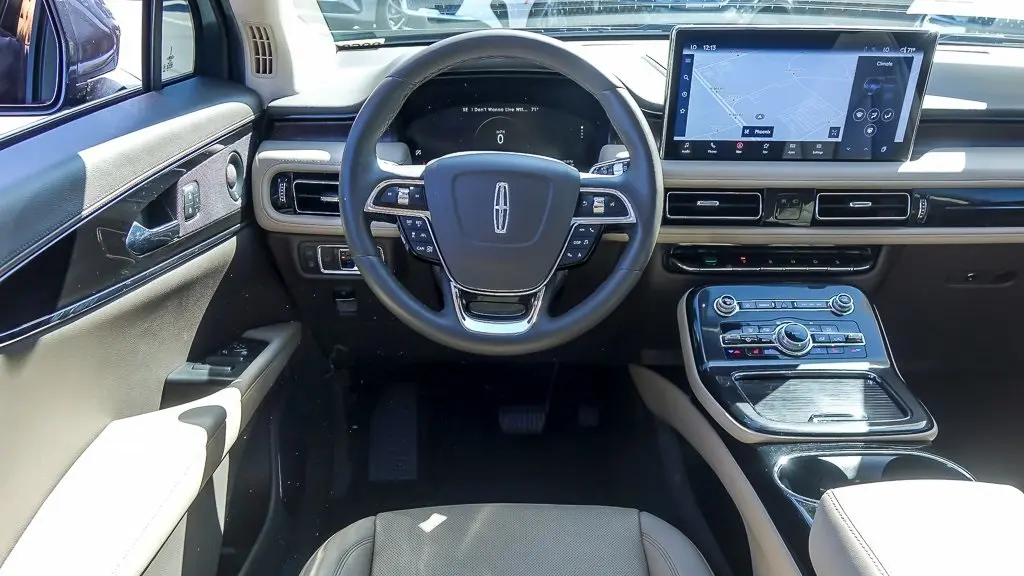 2022 Lincoln Nautilus Reserve