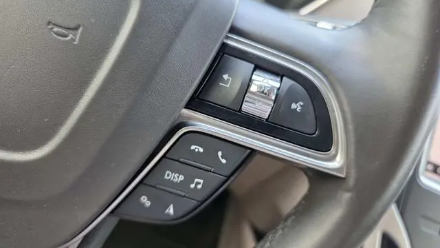 2019 Lincoln Nautilus Select