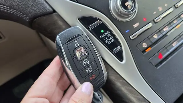 2019 Lincoln Nautilus Select